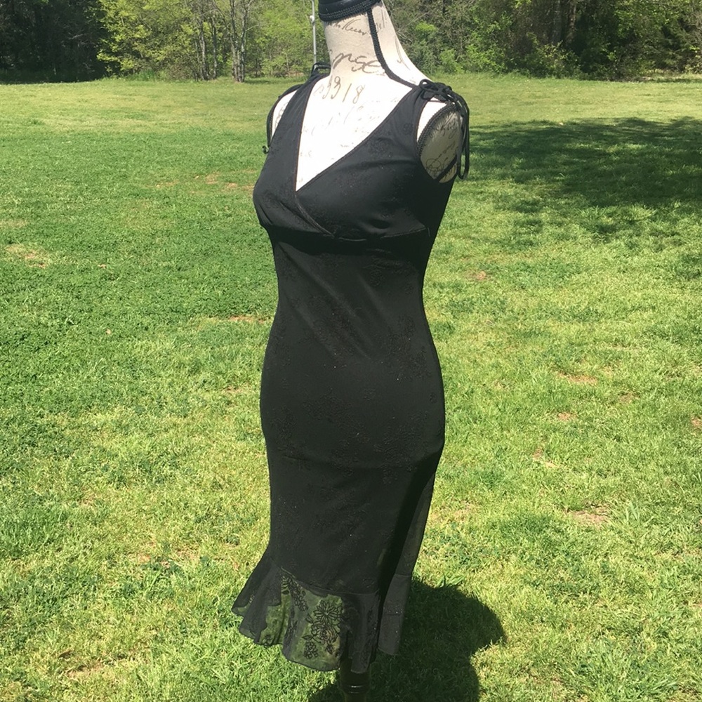 Beautiful black evening or prom dress - Picture 3 of 7